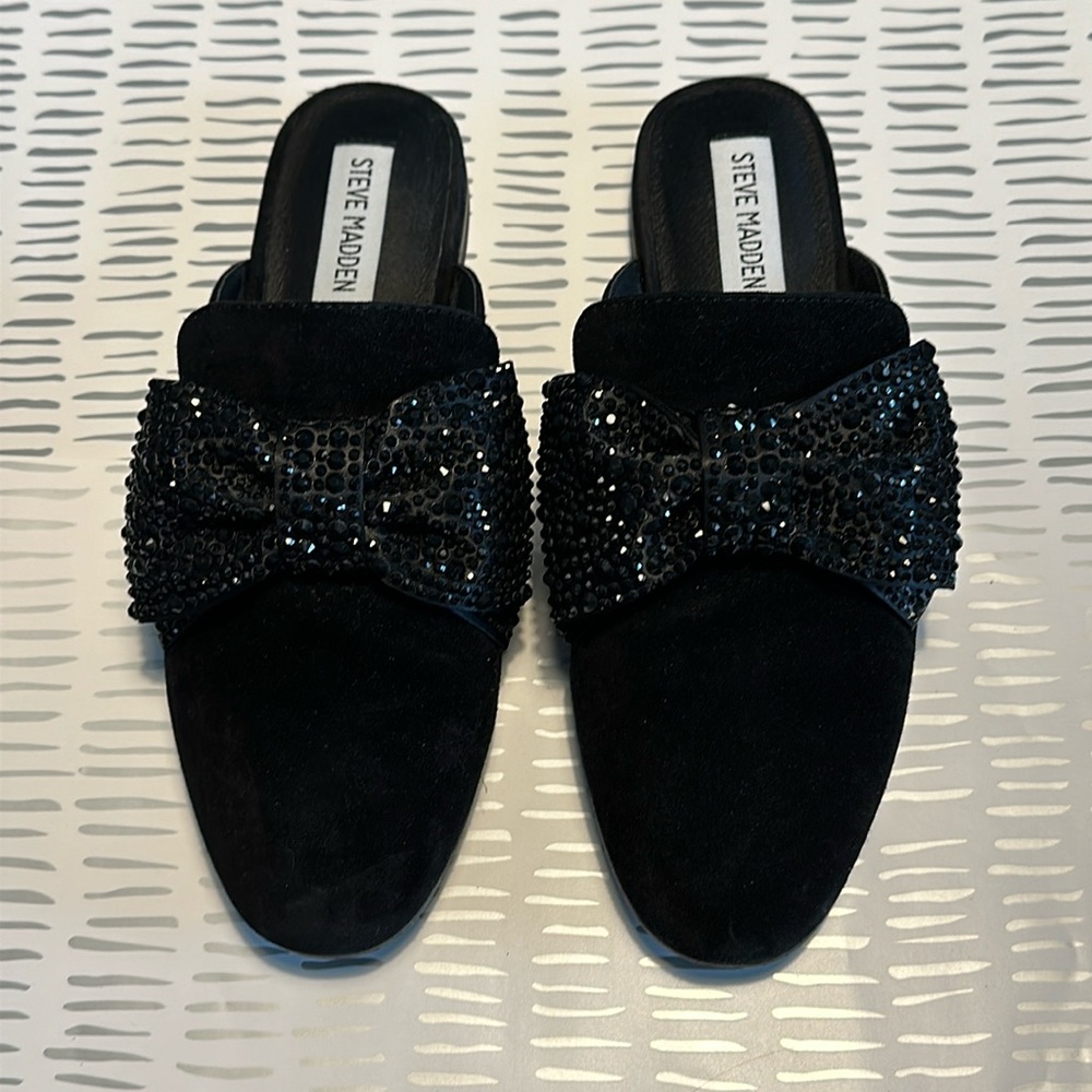 Steve Madden Women's Harlan Loafer Flat, Black Suede, Size 7M
